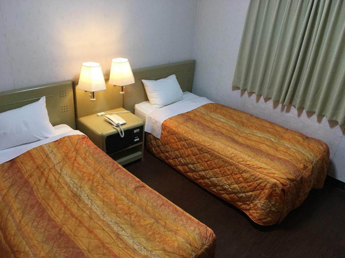 Okinawa Hotel Continental Наха Экстерьер фото